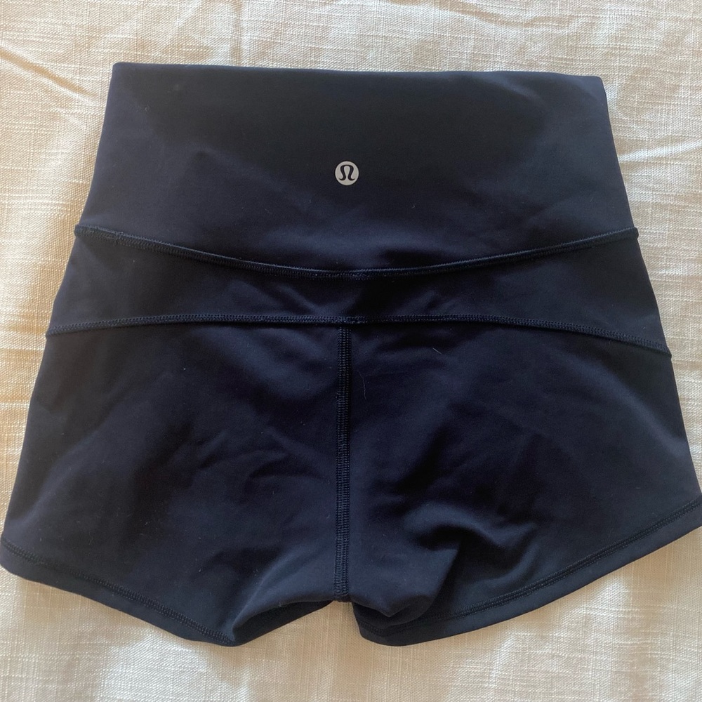 Lululemon black In Movement Short *everlux 2.5” size 4